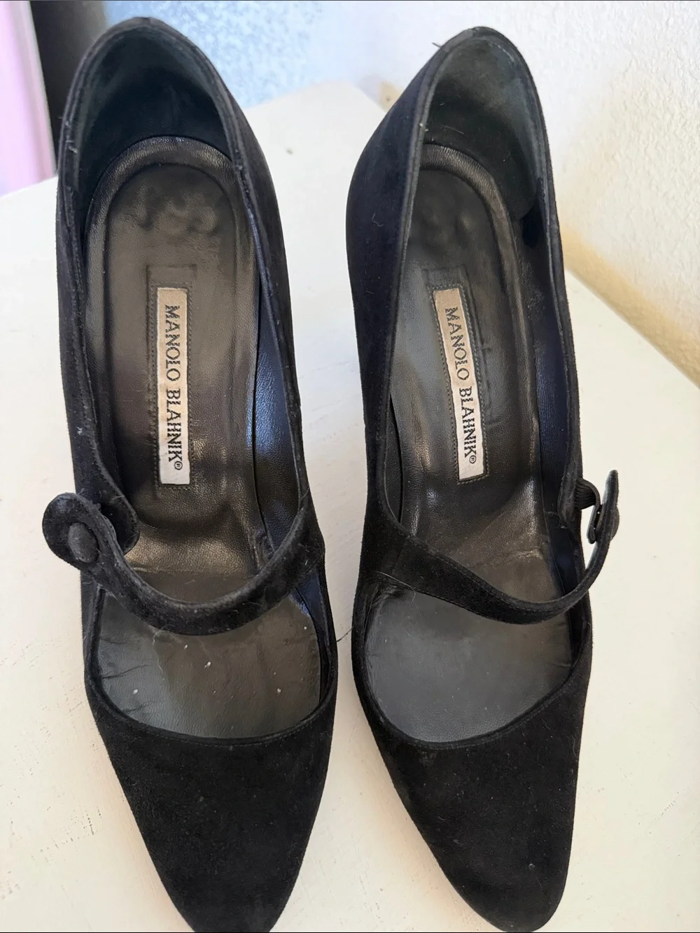 Manolo Blahnik Black Suede Mary Jane Pumps with Button Strap - Picture 2 of 12